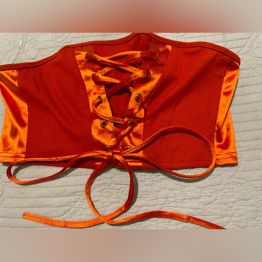 Two piece Set - Picture 2 of 3